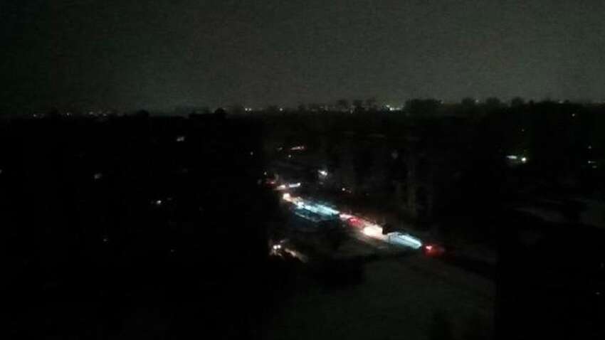 Масштабный блекаут после атаки дронов: без света остались более 120 тысяч человек под Москвой.