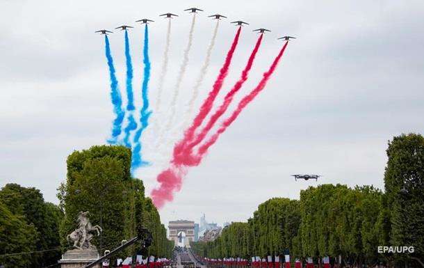 У Парижі масові заворушення: "жовті жилети" знову вимагають відставки президента