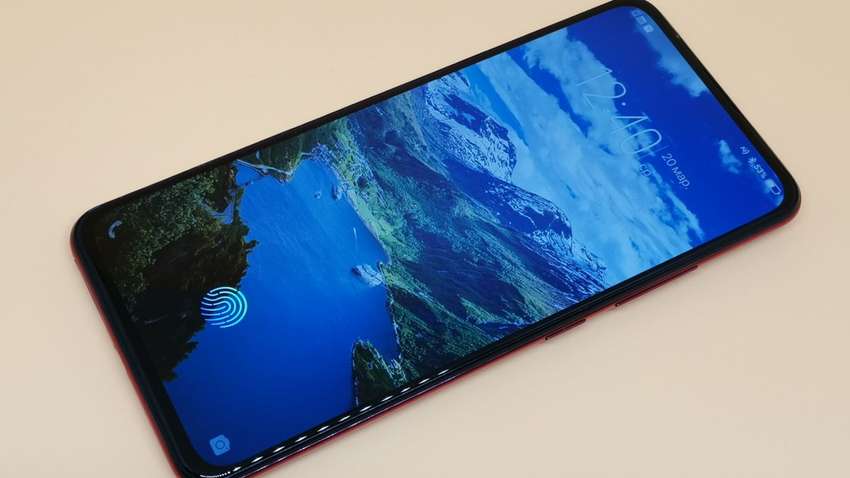 Китайская компания разрабатывает смартфон с уникальным дизайном