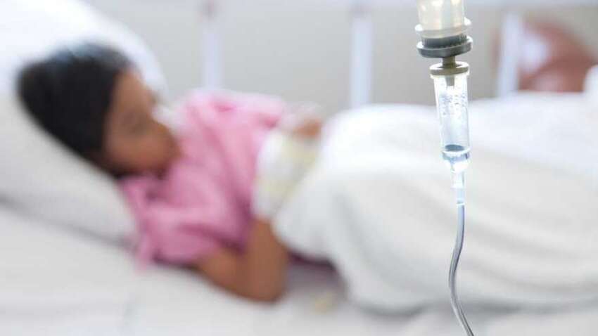 Массовое отравление в детском лагере во Львовской области: десятки детей госпитализированы