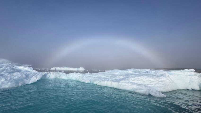 В Антарктиде украинские полярники зафиксировали белую радугу: как выглядит (ФОТО)