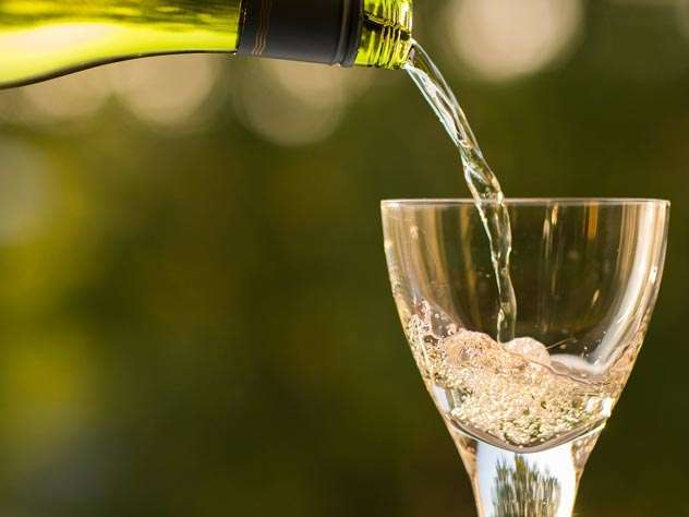 Не менее 109 гривен: в Украине повысилась цена на популярный напиток 