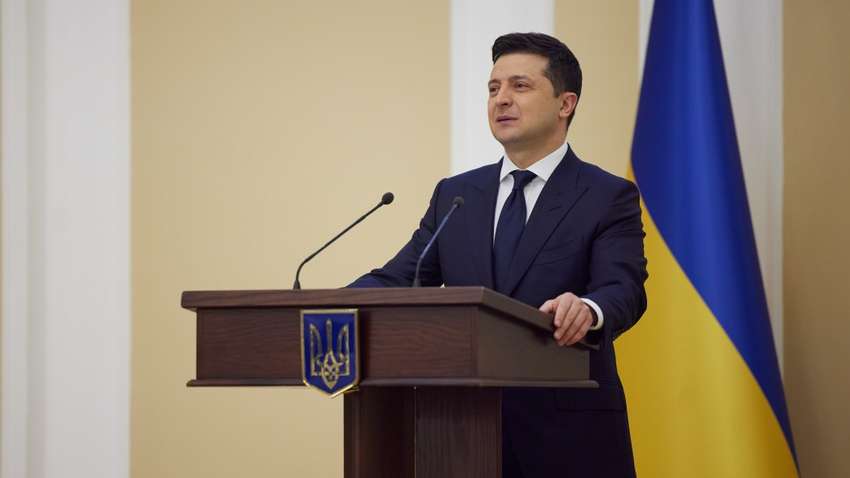 Множинне громадянство для українців: що ховається за ініціативою президента