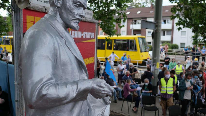 Із судом і скандалами: у Німеччині з'явився пам'ятник Леніну