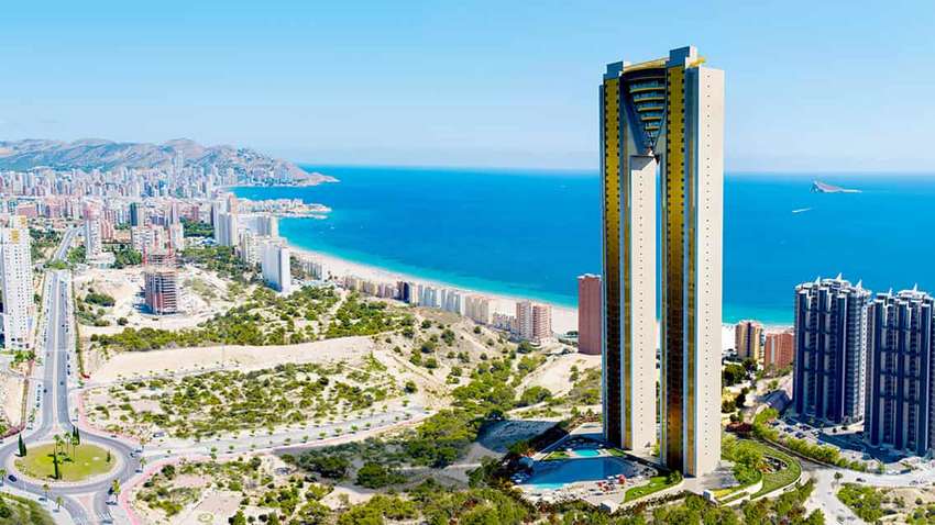 В Іспанії побудували найвищий будинок у Європі: як він виглядає і скільки коштують квартири (ФОТО)