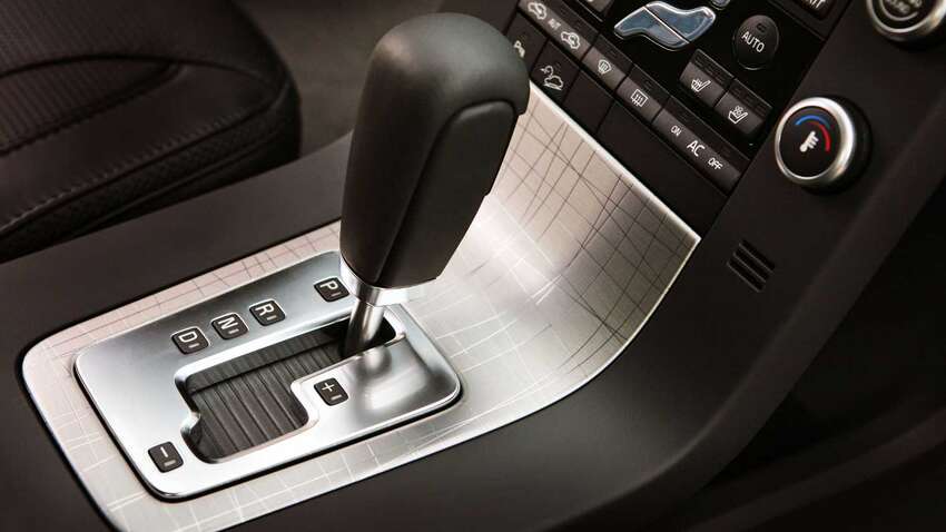 Механіка чи автомат: на чому економніше їздити у 2025 році