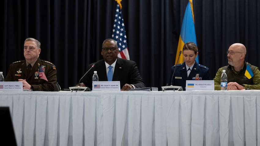 С путинским режимом решили заканчивать: какие выводы исторической встречи на военной базе «Рамштайн»