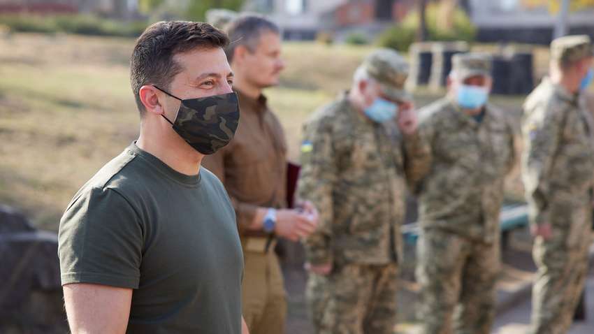 В Европе призвали Зеленского смело идти по пути Порошенко 