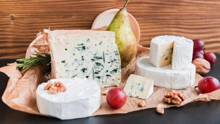 Топ-5 найкорисніших сирів для вашого здоров'я