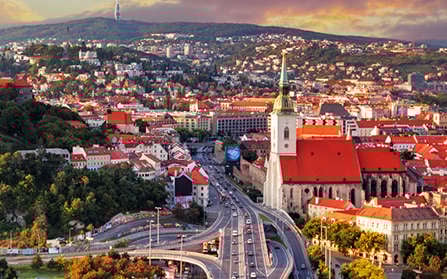 У Словаччині відкриють бари і ресторани, незважаючи на заборону