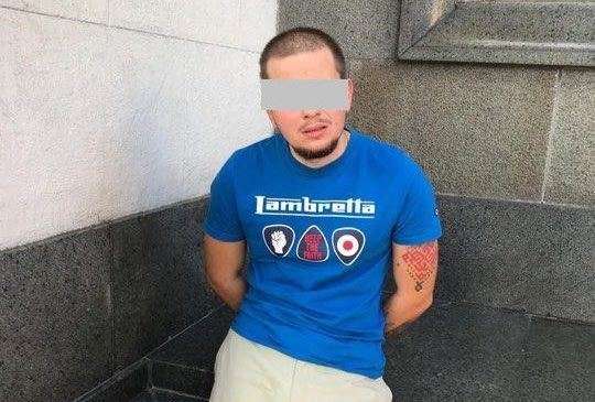 Возле Рады задержали дезертира с гранатой