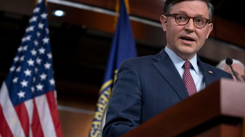 Чи дасть Джонсон хід законопроєкту про допомоги Україні: що відбувається в США