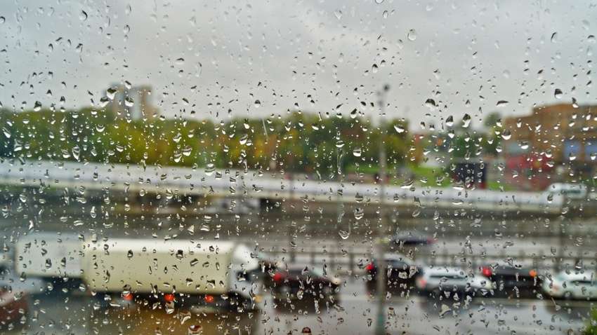 В Україну йде потужний циклон з Балкан: синоптик назвав дати нового "потопу" В Україну йде потужний циклон з Балкан: синоптик назвав дати нового "потопу"