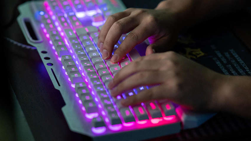 Microsoft повідомляє про масштабні хакерські атаки Microsoft повідомляє про масштабні хакерські атаки