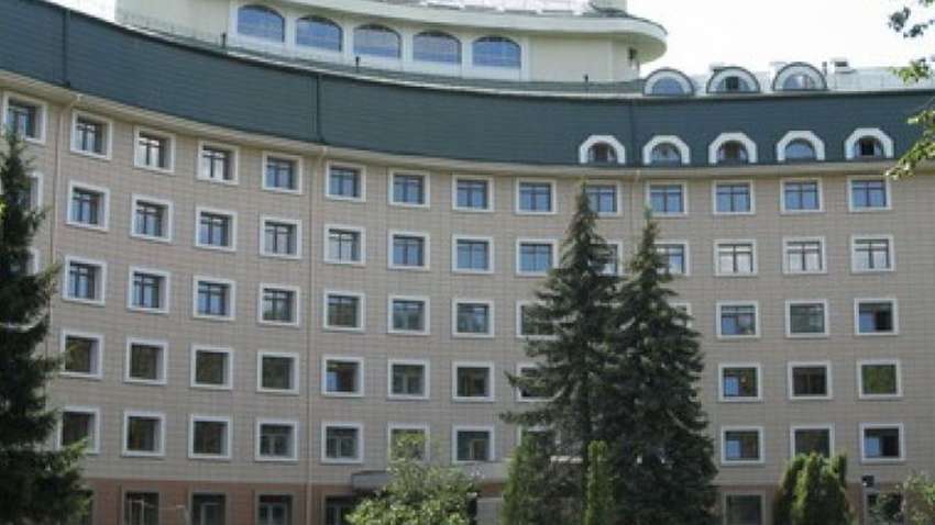 Главврач Семенив в «Феофании» покрывает главу Центра превентивной медицины ГУД Перепади, - СМИ Главврач Семенив в «Феофании» покрывает главу Центра превентивной медицины ГУД Перепади, - СМИ