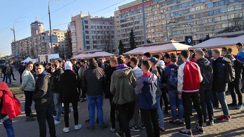 Проплачені протести: спектакль або інструмент олігархів Проплачені протести: спектакль або інструмент олігархів