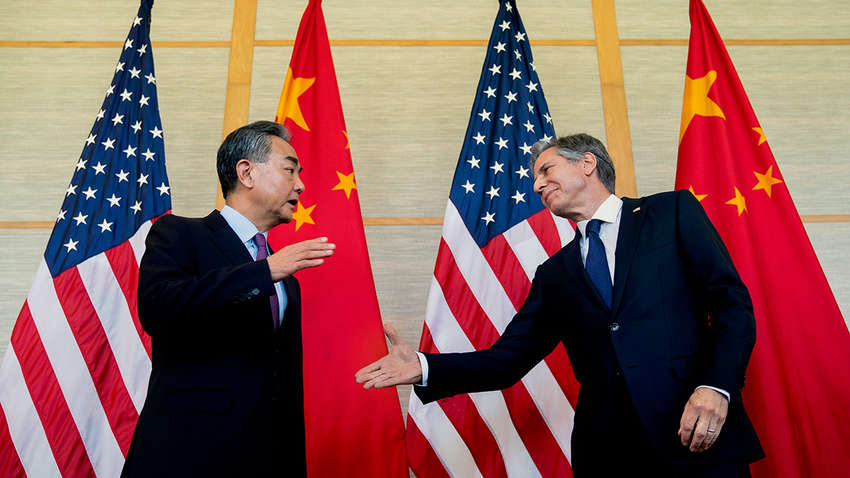 Стали відомі подробиці таємних преговорів про постачання літаків для України між США та Китаєм