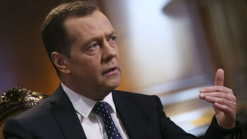 Медведєв прочитав пропагандистський лист про те, що Польща мала загинути (ВІДЕО)