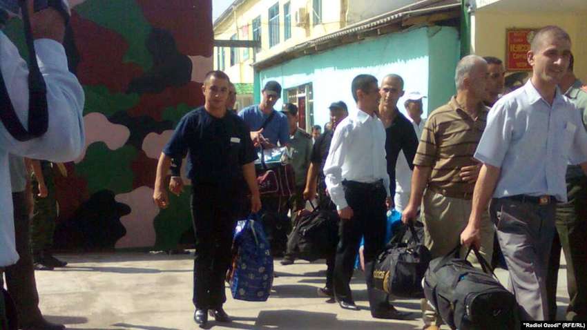 Більше 20 тис. людей: у Таджикистані хочуть провести амністію