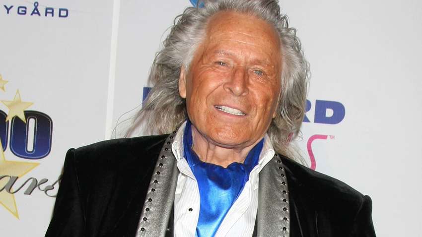 В Канаде начался суд над модным магнатом Питером Найгард В Канаде начался суд над модным магнатом Питером Найгард