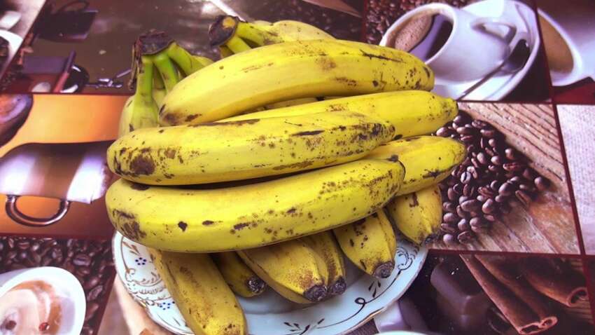Банани містять небезпечну отруту: названо три ознаки, які про це  свідчать 