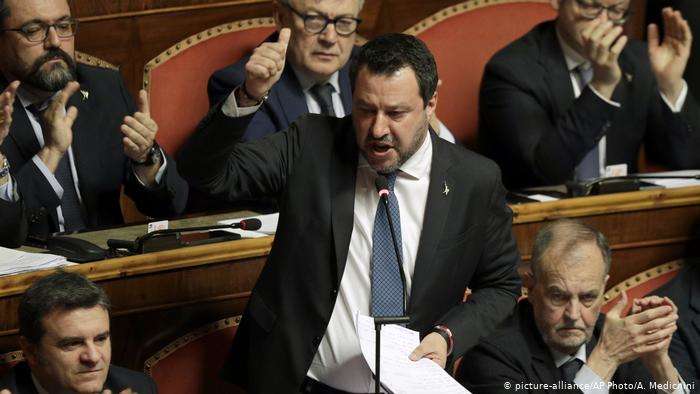 Экс-главу МВД Италии лишили депутатской неприкосновенности