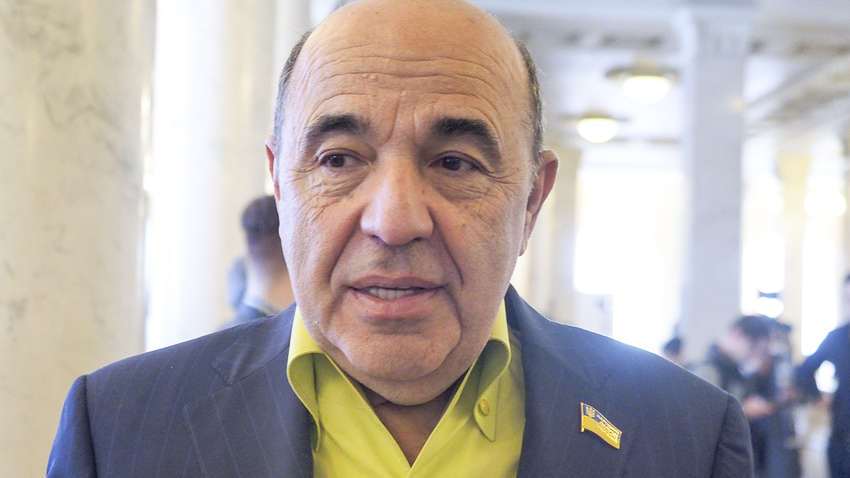 Влада повинна прислухатися до Медведчука, - Вадим Рабінович