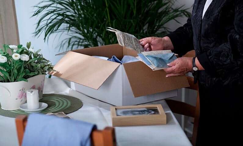 Чому не можна виносити речі після смерті людини одразу