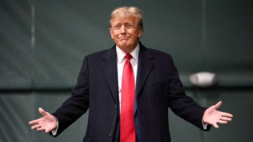 Трамп заявив, що Путін дуже хитрий, але він все одно його дожме Трамп заявив, що Путін дуже хитрий, але він все одно його дожме