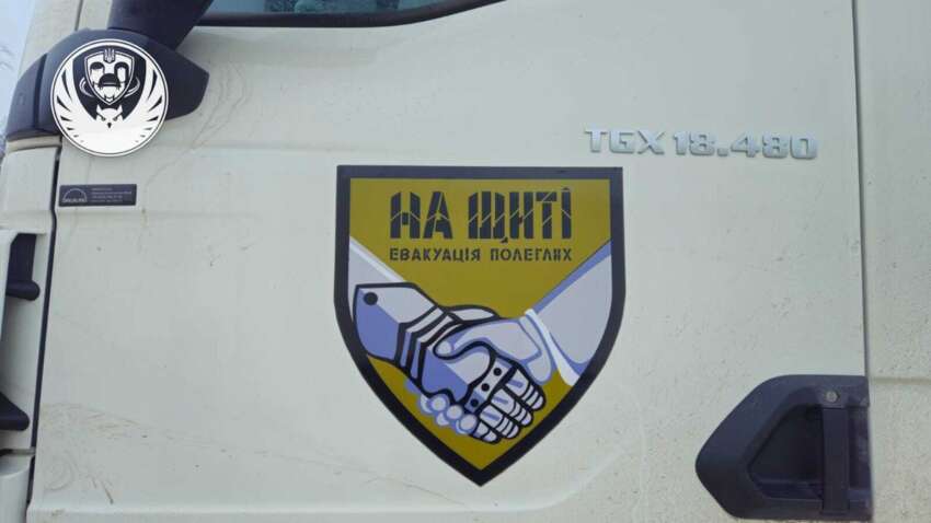 В Украину возвращены останки 1000 человек, которые, по данным РФ, принадлежат украинским военным В Украину возвращены останки 1000 человек, которые, по данным РФ, принадлежат украинским военным