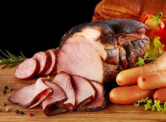 Медики призывают отказаться от копченостей