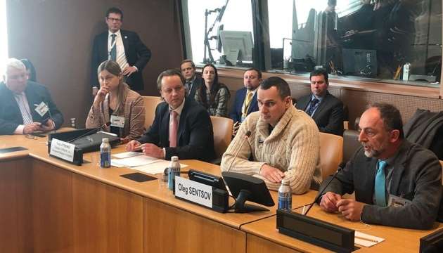 Сенцов в ООН призвал бороться за освобождение украинских политзаключенных