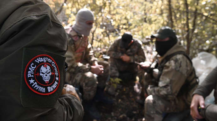 «Вагнеровцы» выходят из Бахмута, но не уходят из Украины: в СНБО знают, где ждать боевиков Пригожина «Вагнеровцы» выходят из Бахмута, но не уходят из Украины: в СНБО знают, где ждать боевиков Пригожина