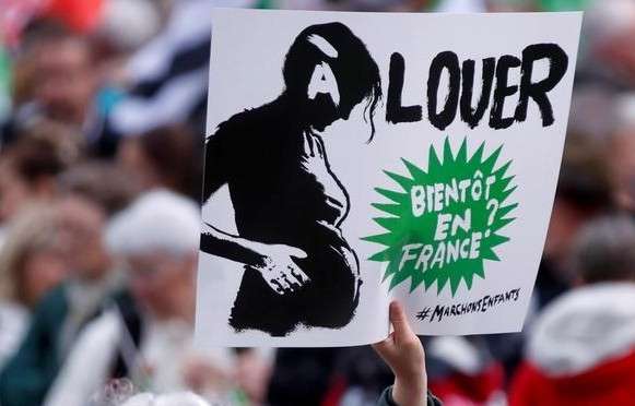 В Париже протестовали против закона об искусственном оплодотворении