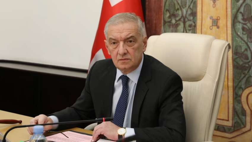 В Грузії звинуватили бійців, які приїхали з України у підігріві революції В Грузії звинуватили бійців, які приїхали з України у підігріві революції