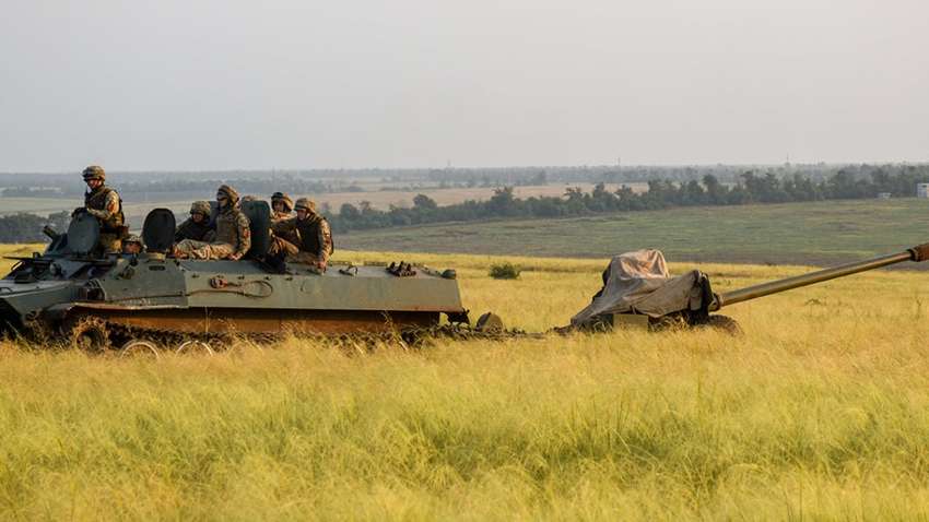 За сутки боевики трижды обстреляли украинские позиции на Донбассе