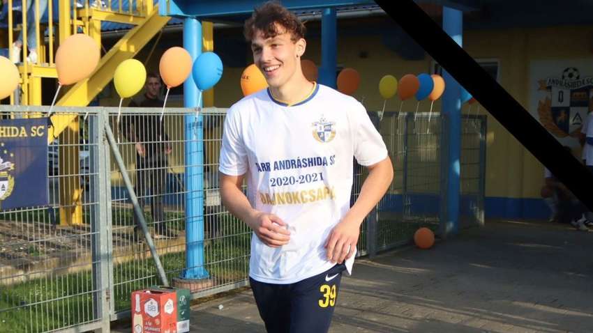 В Венгрии прямо на поле умер 18-летний футболист