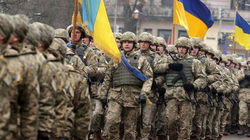 Украинские военные получат премии ко Дню независимости, - Полторак