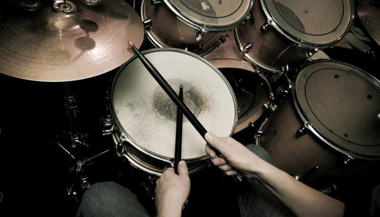 Названы лучшие музыкальные альбомы десятилетия