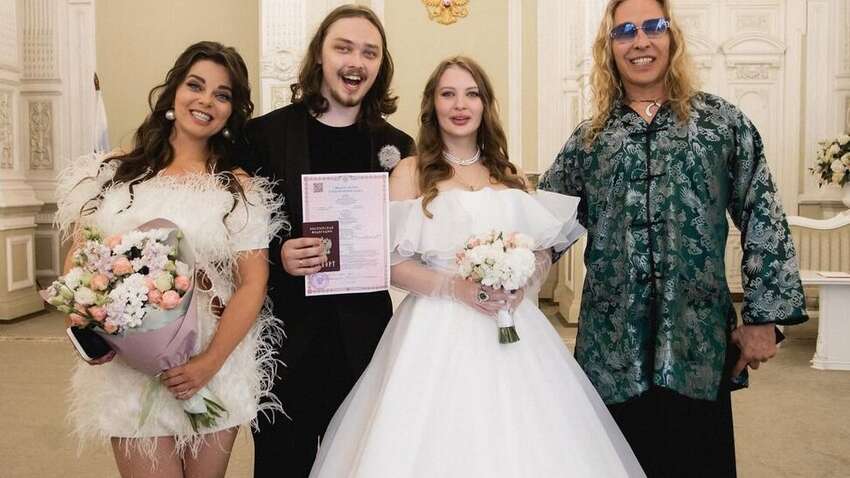 Сын Королевой после заявлений, что он похож на Николаева, кардилнально изменил имидж (ФОТО)