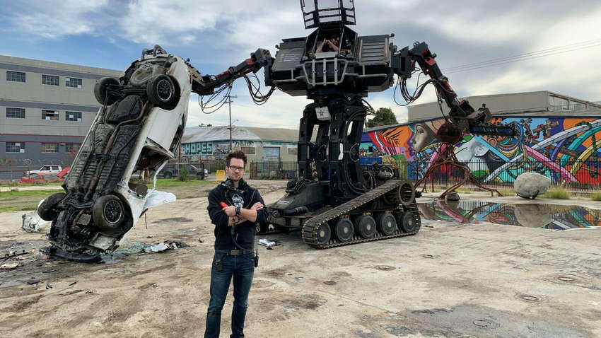Американская компания MegaBots продаст с молотка боевого робота