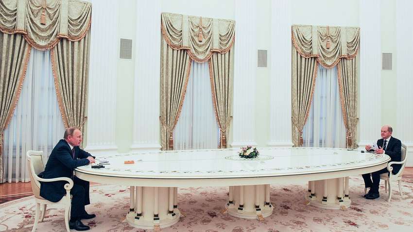 Путін та Шольц поговорять вперше за 2 роки: ЗМІ дізналися деталі Путін та Шольц поговорять вперше за 2 роки: ЗМІ дізналися деталі