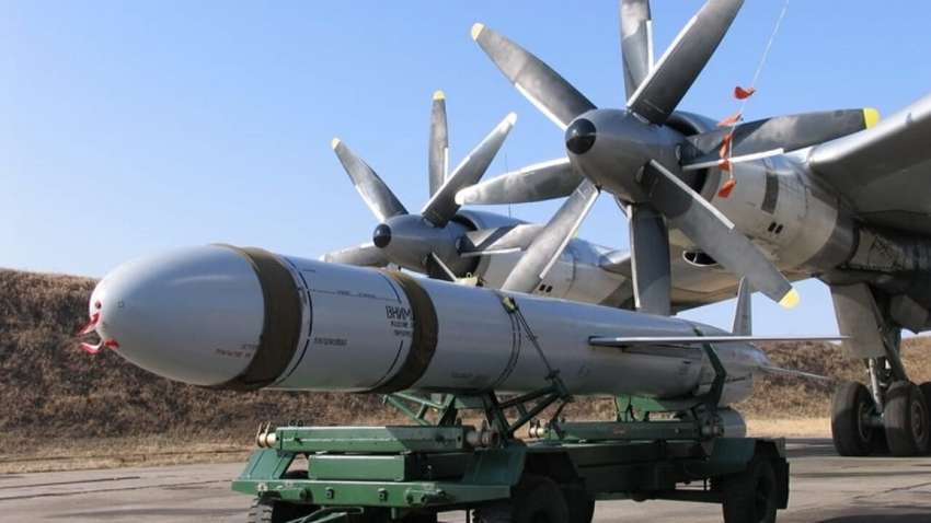 Росія завдає ударів ракетами українського виробництва Росія завдає ударів ракетами українського виробництва