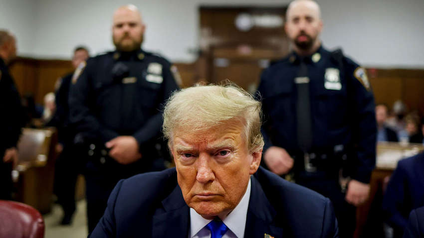 Трамп знову пообіцяв завершити війну в Україні і назвав терміни  Трамп знову пообіцяв завершити війну в Україні і назвав терміни