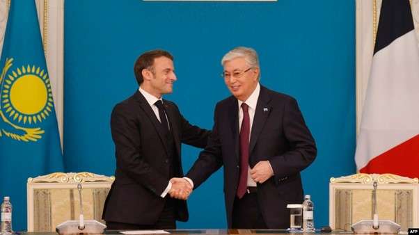 Один из лидеров ЕС приехал в Казахстан: в Кремле уже заявляют об обеспокоенности Один из лидеров ЕС приехал в Казахстан: в Кремле уже заявляют об обеспокоенности