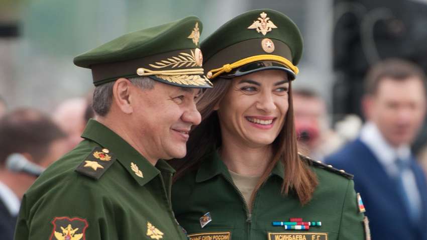 В России придумали, как наказать олимпийскую чемпионку за отречение от военного звания