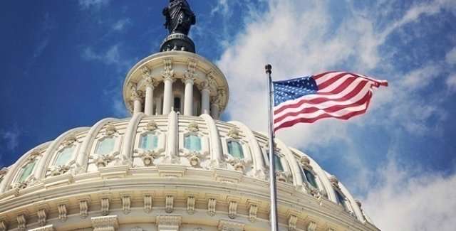 СМИ узнали, готов ли Белый дом пойти на компромиссы, чтобы получить голоса для помощи Украине