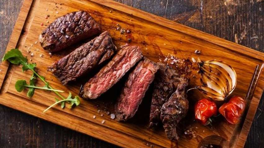 Эксперт рассказал, почему нельзя есть холодное мясо Эксперт рассказал, почему нельзя есть холодное мясо