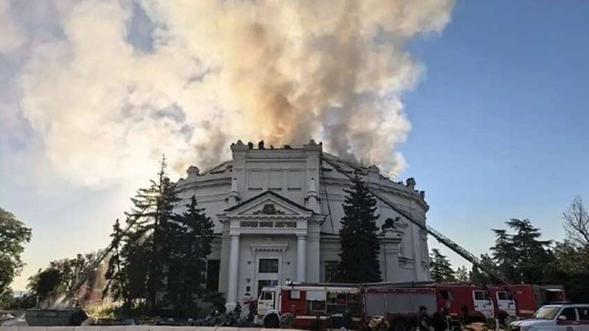 Пожар в Севастополе: после удара дрона горит панорама "Оборона Севастополя"