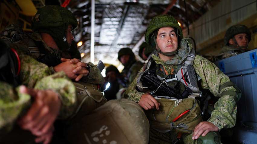 Российские десантники уже в Казахстане Российские десантники уже в Казахстане